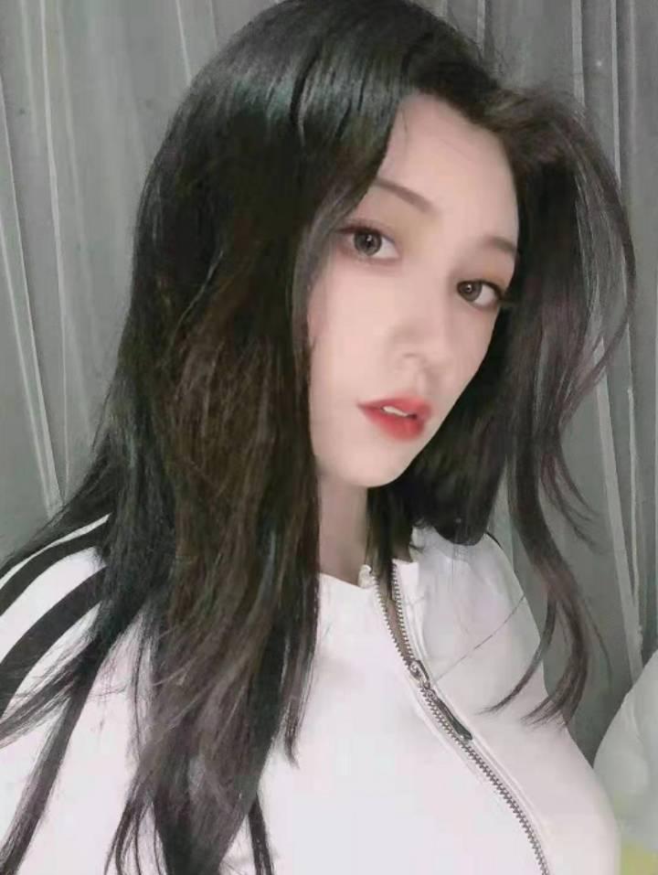 重点推荐:巨乳，活细致 这一个巨乳熟女