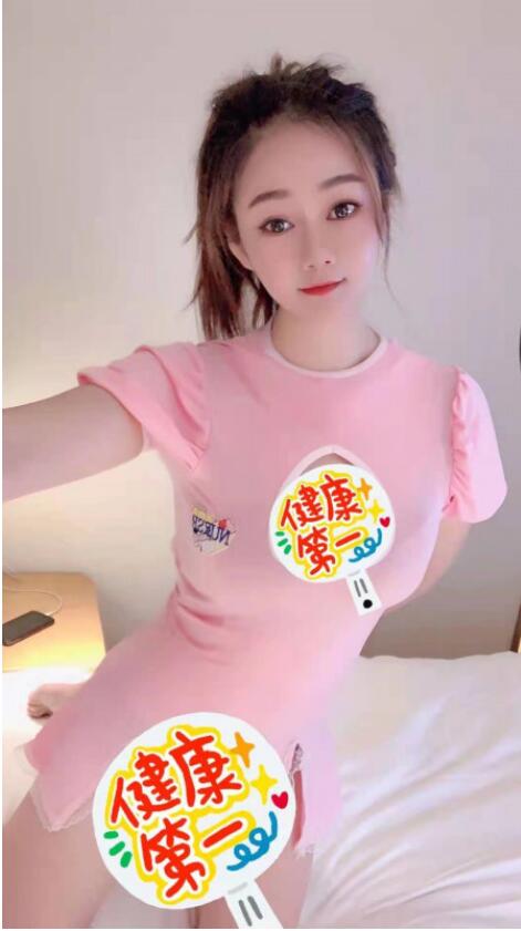 配合度高、姿势任凹。