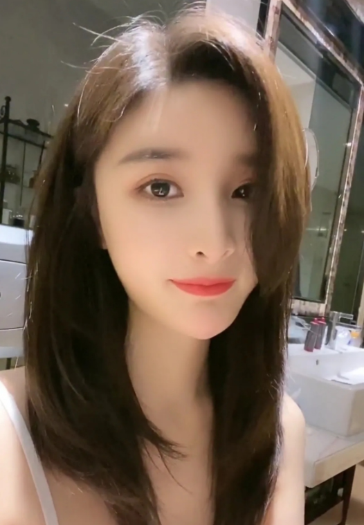 上海大奶妹妹小馨