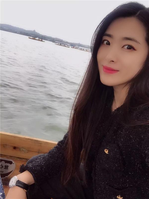 艹干轻熟美乳女萍萍 爽战